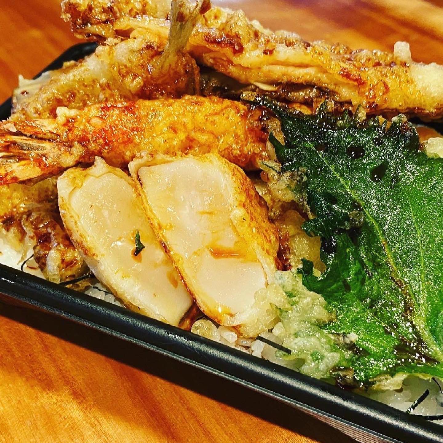 明日の日替わりも お刺身とハモの天ぷら定食になります 明日もランチのみ営業となります よろしくお願いします 埼玉県熊谷市新堀737 3 大衆割烹 伍